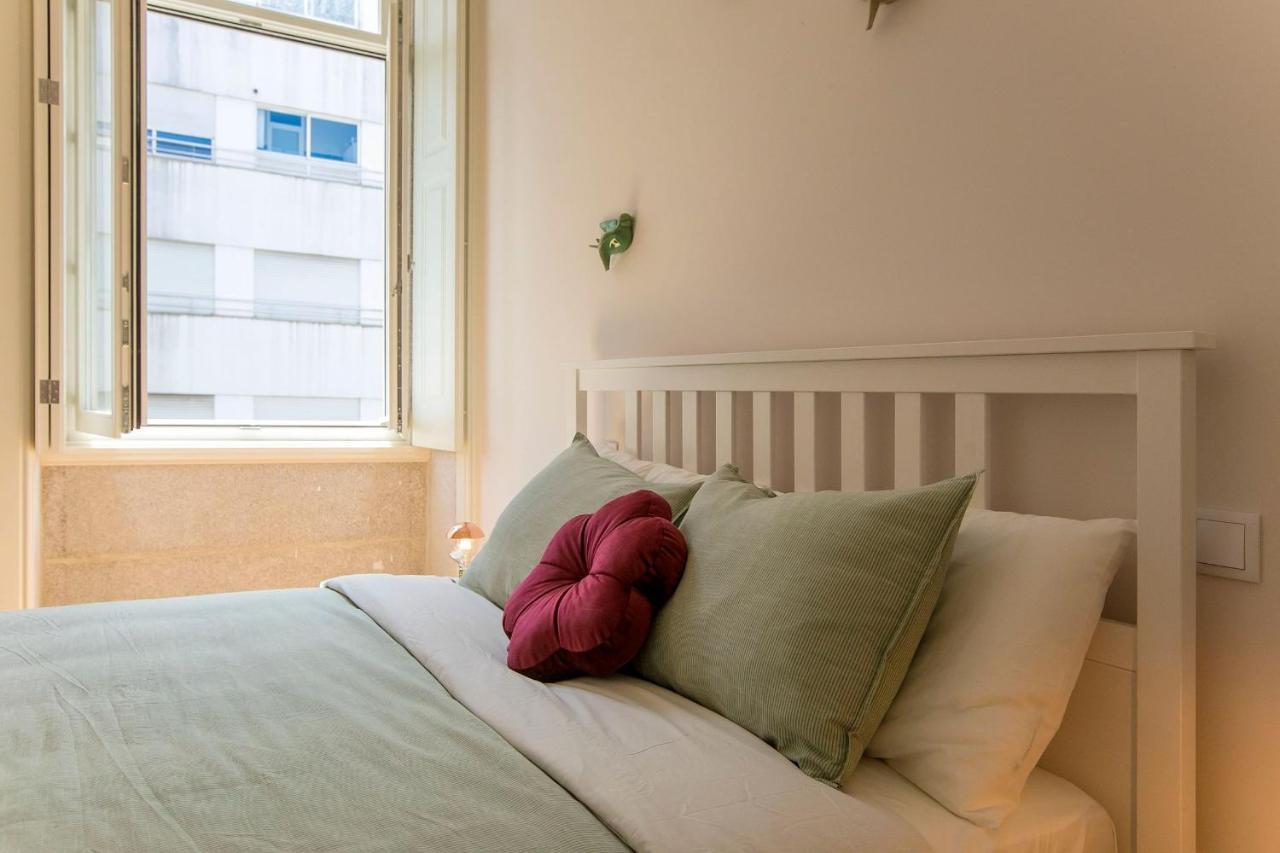 Lovelystay - 2Br Flat With Ac In Duque De Loule Порту Экстерьер фото